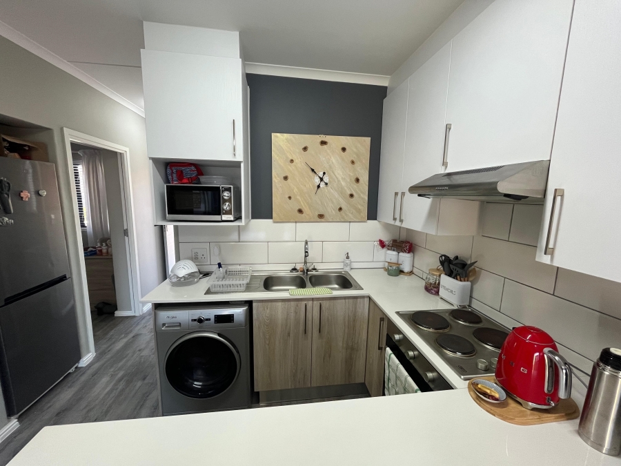 2 Bedroom Property for Sale in Haasendal Western Cape